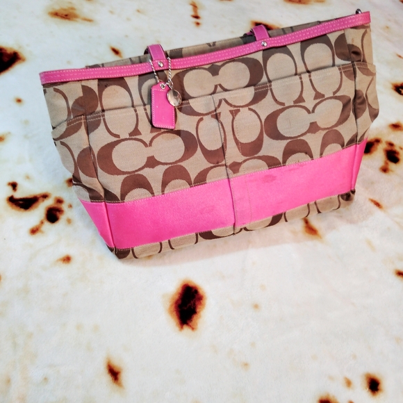Vtg Y2K Authentic Coach Classic Monogram Barbiecore/Pinkcore Large Tote - Picture 2 of 16